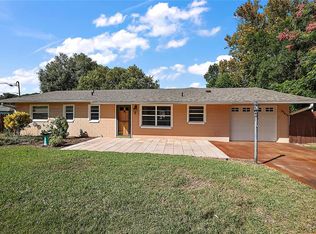 30641 Lake Ave, Tavares, FL 32778