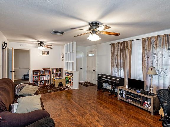 5th image of 2510 Plantation Dr