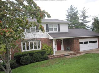 1105 Skytop Cir, Charleston, WV 25314