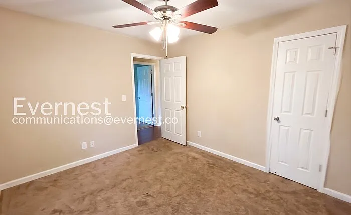 61 Corley Ave — Photo 13