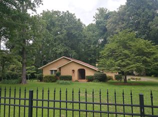 9032 Kerns Rd, Huntersville, NC 28078