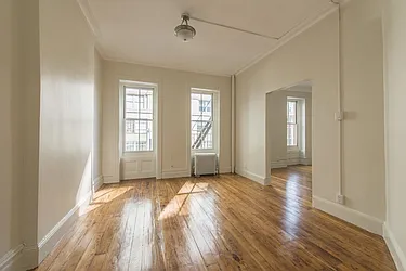 Rented by Nest Seekers International