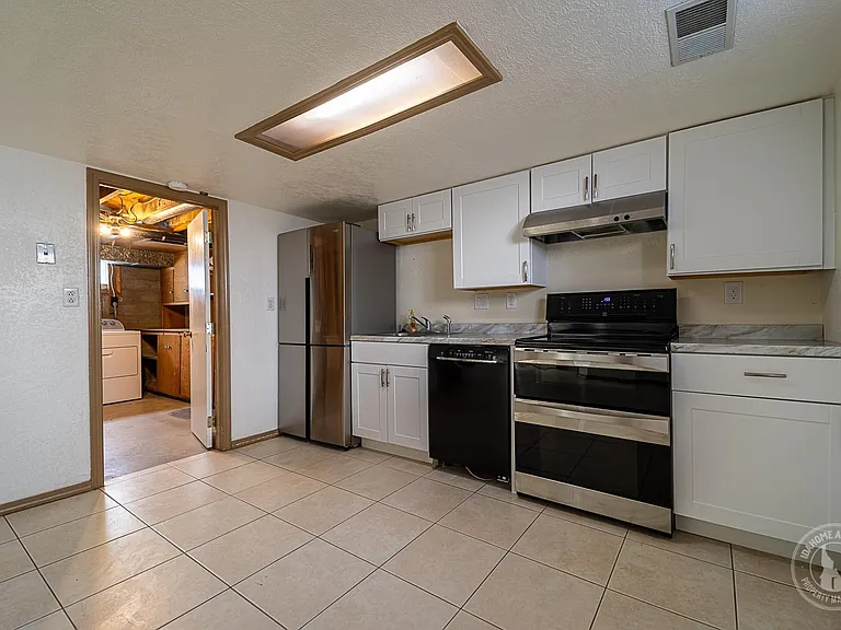 NEW KITCHEN