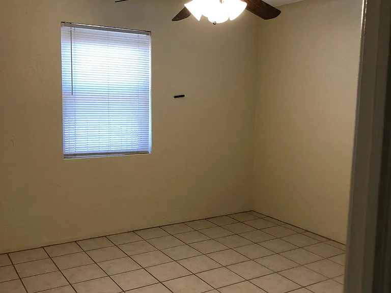 749 N Benton Ave — Photo 13
