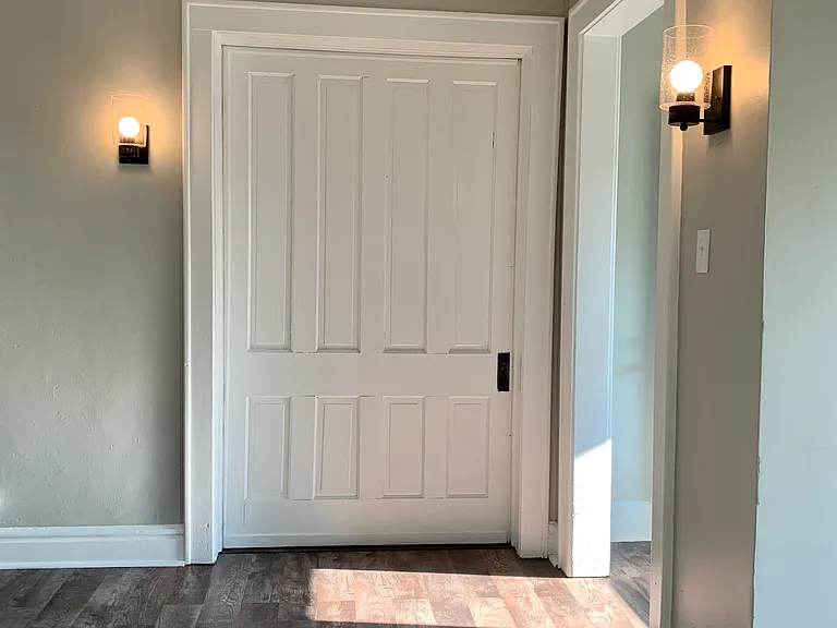 1018 Rockhill St #1 — Photo 6