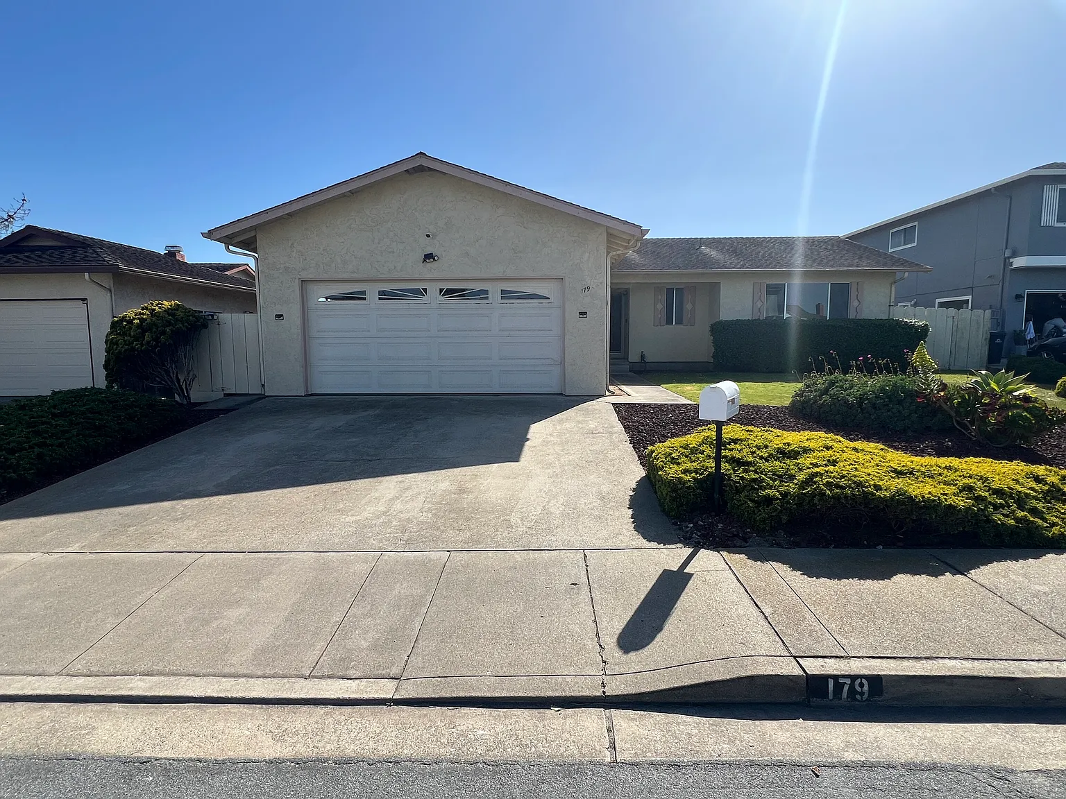 179 Lillian Pl photo 1