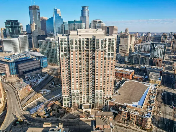 500 E Grant St APT 1711, Minneapolis, MN 55404