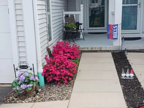 24 Jordache Ln, Spencerport, NY 14559