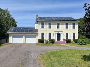 14 Royalty Rd, Charlottetown, PE C1E1T8
