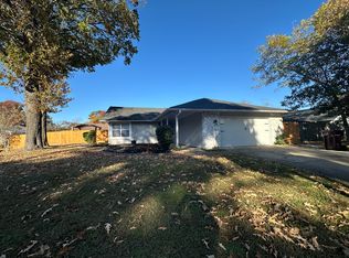 804 Arondale Cres, Chesapeake, VA 23320