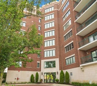 201 N Vail Ave APT 706, Arlington Heights, IL, 60004