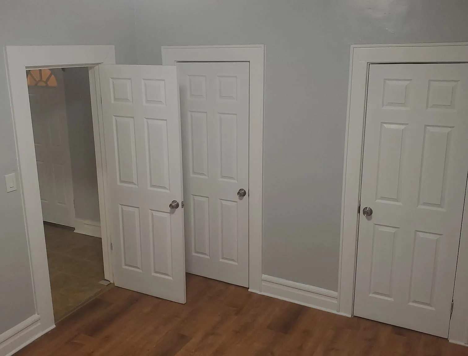 2 bed, 800 sqft, $2,100 — Photo 2