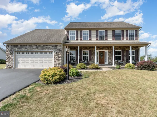 212 Amherst Ln, Carlisle, PA 17015