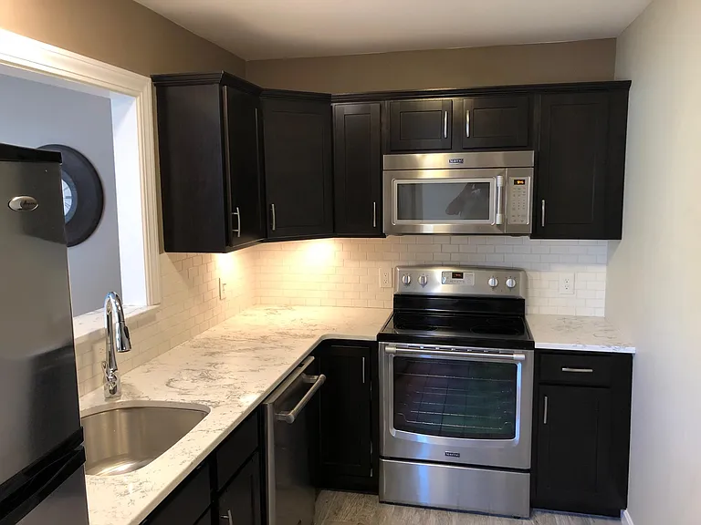 30 Ledgewood Dr #3 — Photo 12