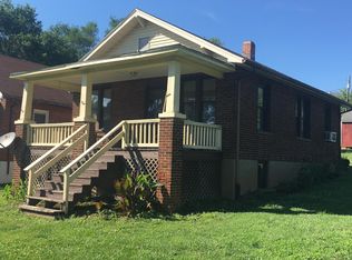 2538 Brook St NE, Roanoke, VA 24012