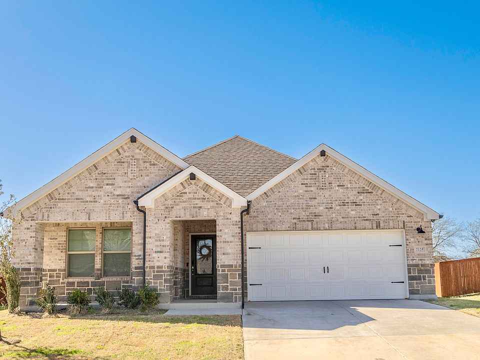 1st image of 2125 Draco Dr