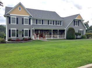 23 Split Rock Dr, Chester, NY 10918