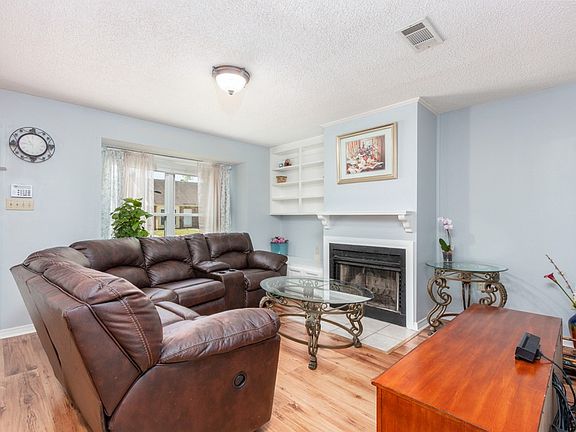 4th image of 10869 Weiner Creek Dr