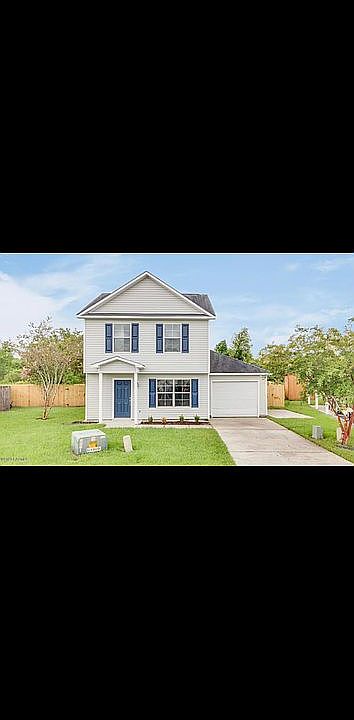 1st image of 205 Hidden Oak Dr