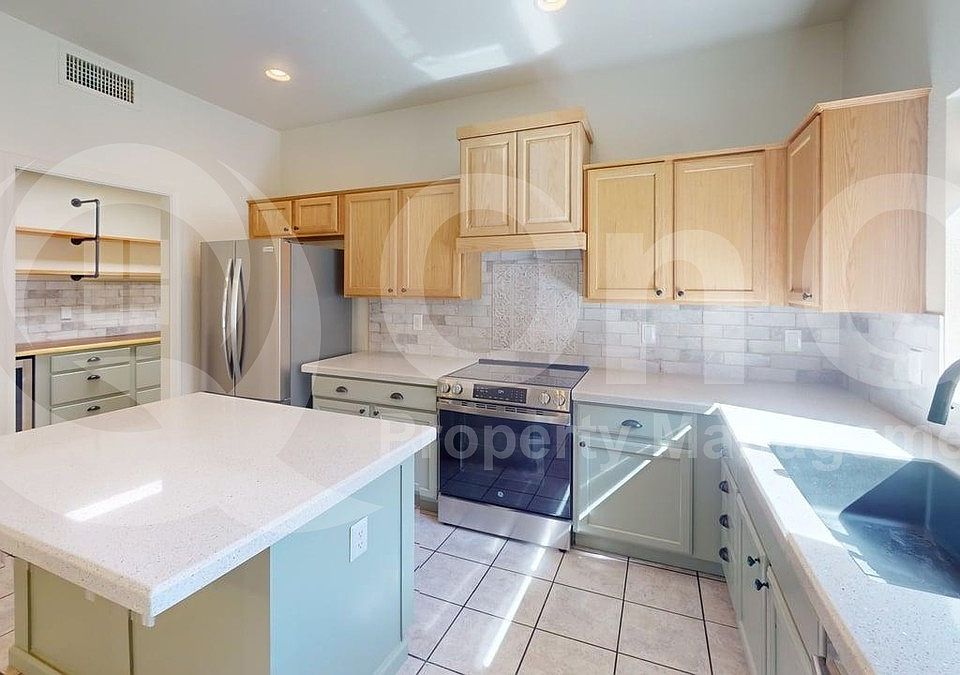38354 S Skyline Dr, Saddlebrooke, AZ 85739 | Zillow