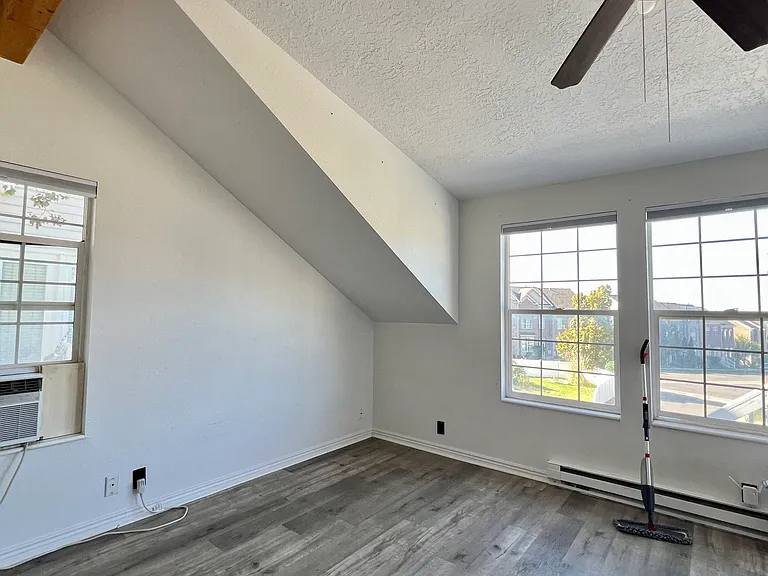 S Radial Ln — Photo 14
