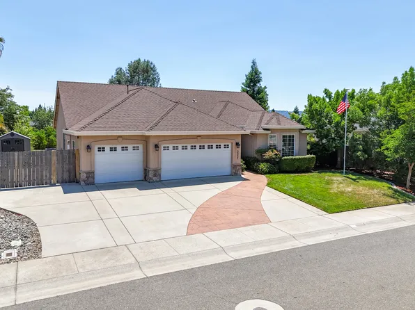 3337 Old Lantern Dr, Redding, CA 96003