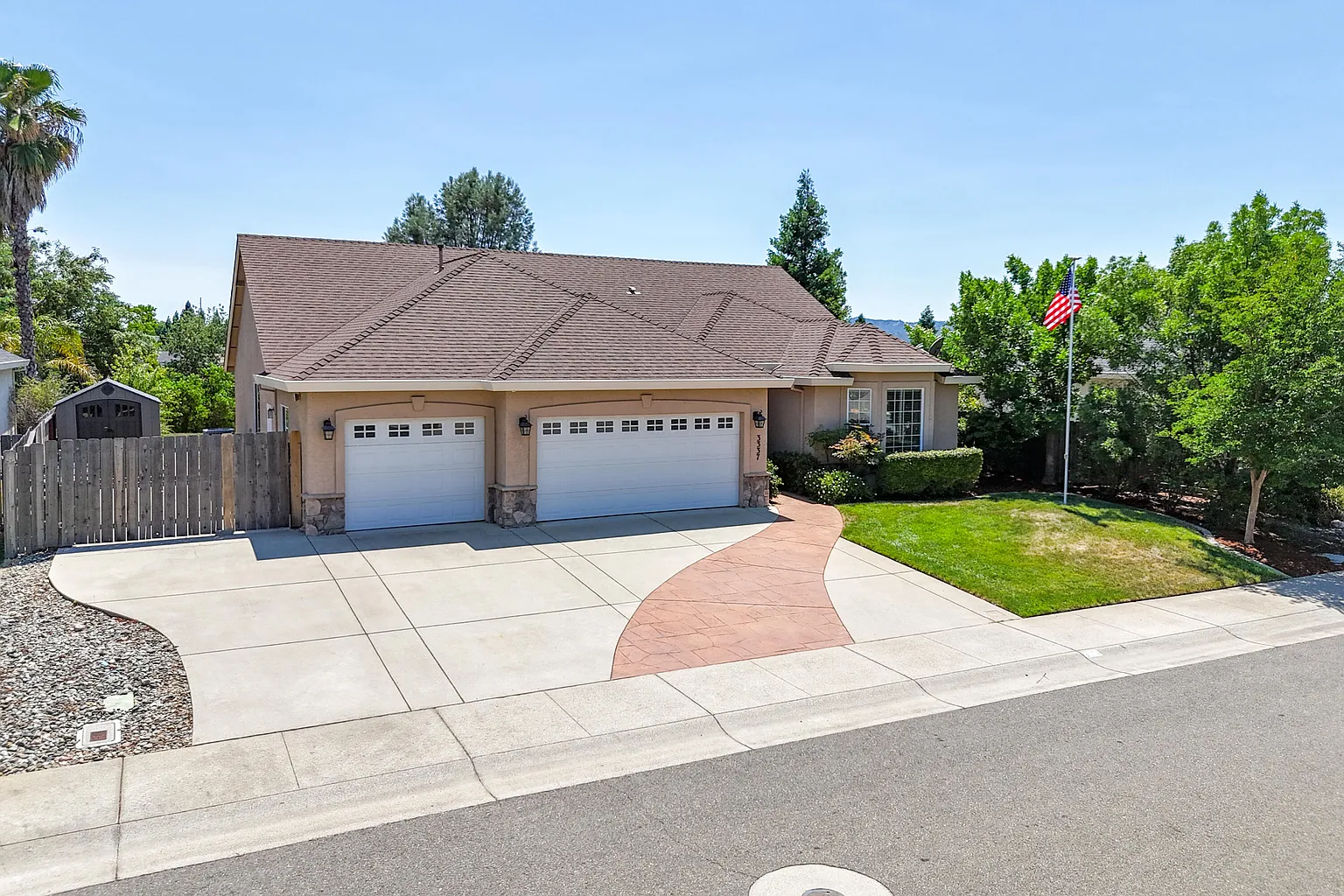 3337 Old Lantern Dr photo 1