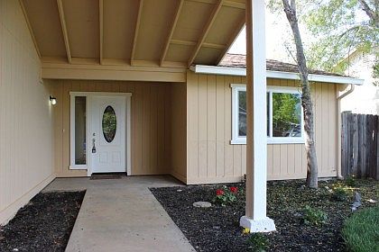 2nd image of 6805 Castleberry Cir