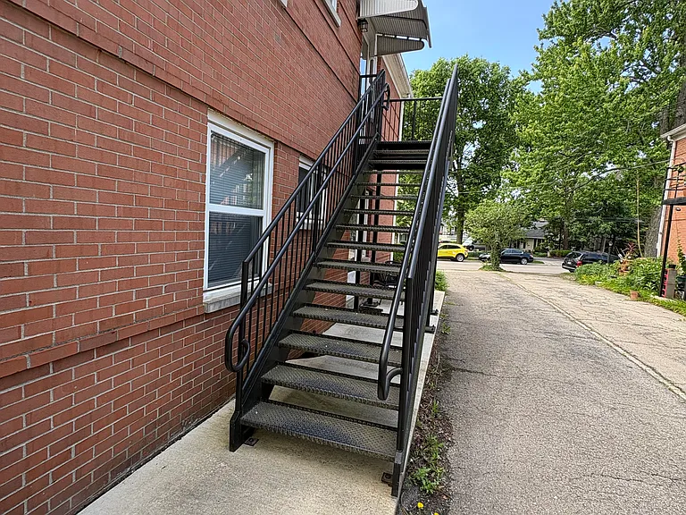 1608 Roxbury Rd #B — Photo 7