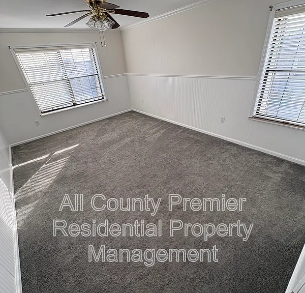 409 Hidden Village Dr — Photo 10