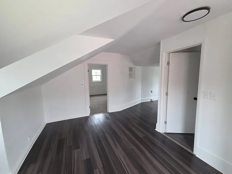 3923 Springfield Blvd #3 — Photo 28