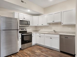 1164 Devils Glen Rd #12, Bettendorf, IA 52722