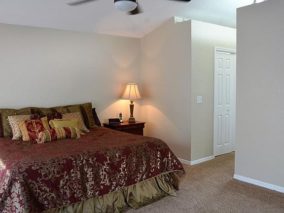 5th image of 2817 Clubhouse Dr