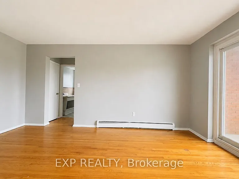 12 Westmount Rd W #9 — Photo 4