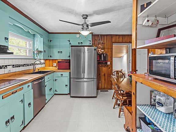 5th image of 66 Shelor Dr