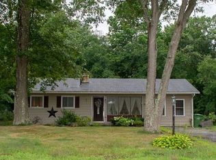 1617 Providence Rd, Northbridge, MA 01534