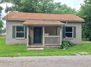 722 Walnut St, Hope, IN 47246