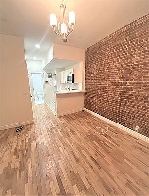 2nd image of 189 E 93rd St APT 4C