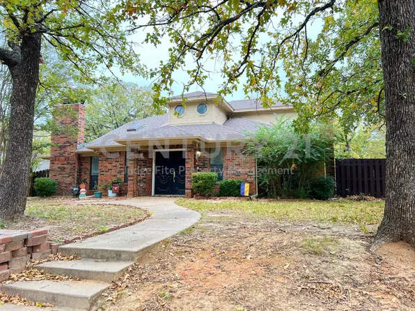 1129 Bent Oaks Dr, Denton, TX 76210