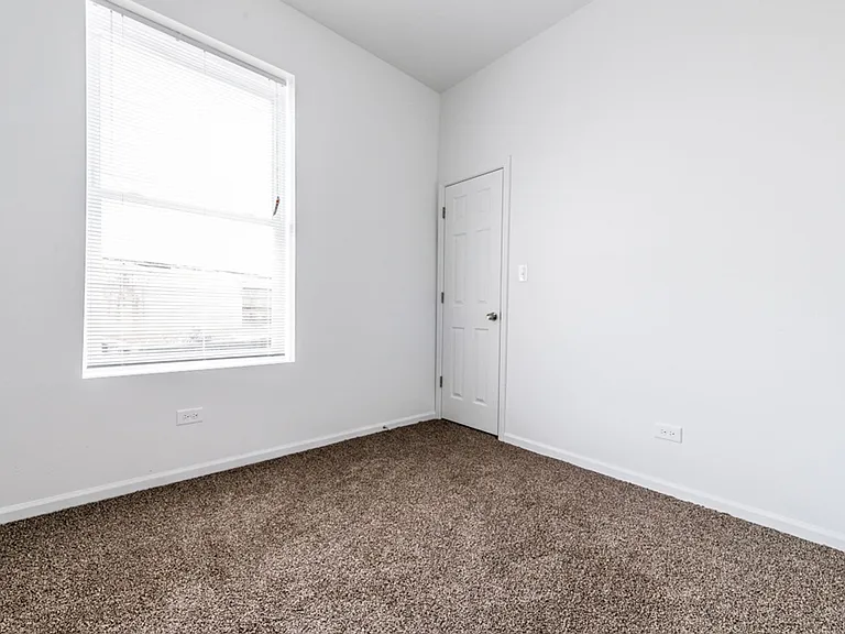 1630 S Sawyer Ave — Photo 10