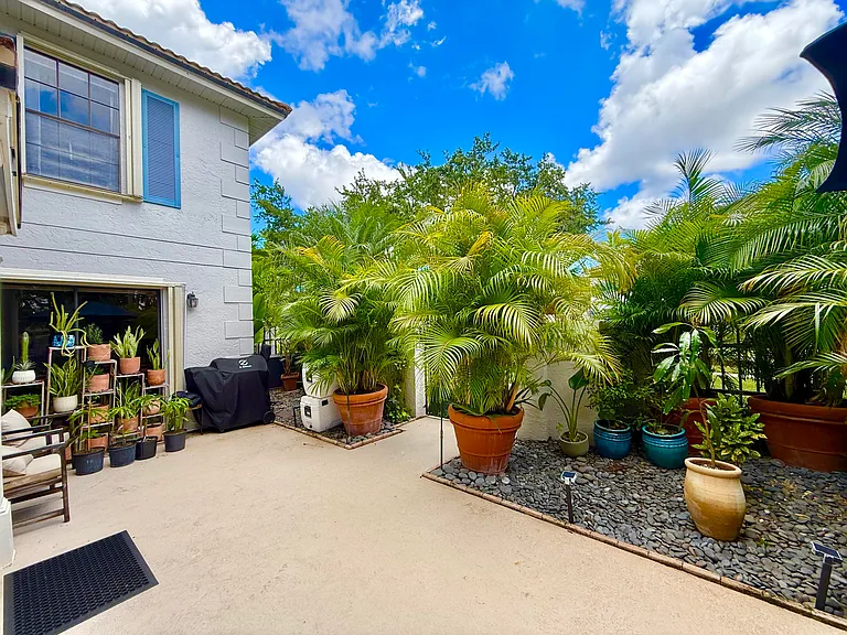 359 Prestwick Cir #2 — Photo 21