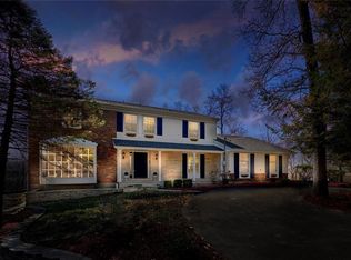 9 Woods Hill Dr, Saint Charles, MO 63303