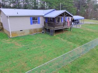 924 Chestnut Grove Rd, Dandridge, TN 37725