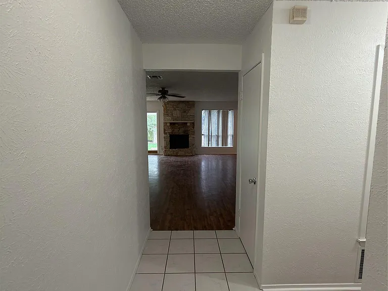 5601 Porsche Ln — Photo 25