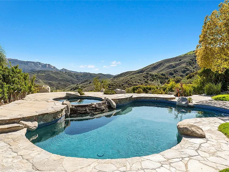 24920 Paseo Del Rancho — Photo 13