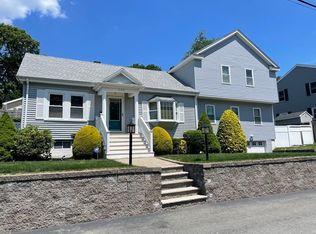 102 Arborway Dr, Braintree, MA 02184