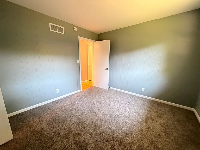 2538 Berwyck Rd SE — Photo 20