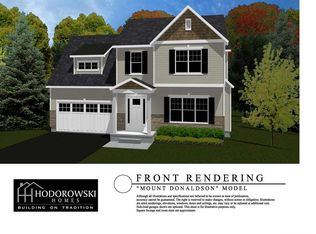 45 Flanders Ln, Bethlehem, NY 12159