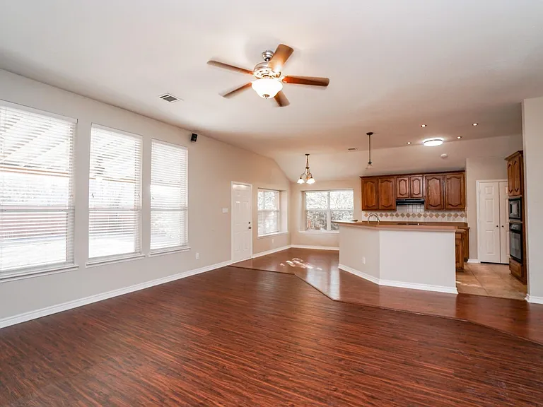 15827 Palo Pinto Dr — Photo 6