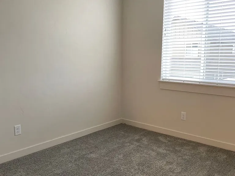 2598 NW Spruce Cone Ln — Photo 13